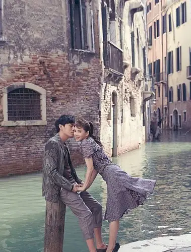 伊能静晒婚纱照 与小10岁男友秦昊本月完婚