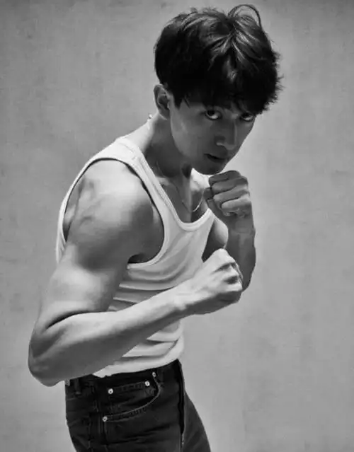 任嘉伦肌肉,张新成,任嘉伦原来是隐藏的肌肉男