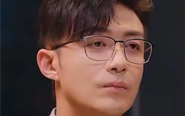 "李泽锋渣男角色赛道遥遥领先 不愧是李泽锋,直接一人独享渣男赛道,洪