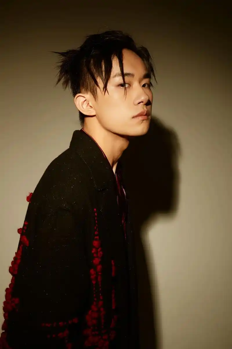 易烊千玺,个人solo高清图奉上!