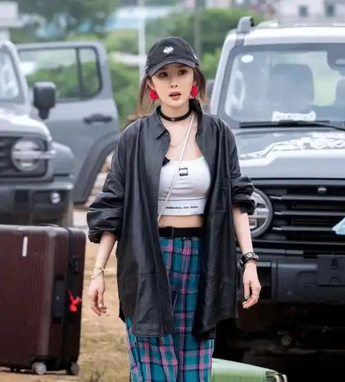 姐姐的腰不是腰,是夺命三郎的刀!芭比腰程潇,女团腰姜贞羽