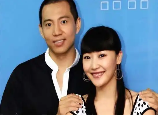 谷智鑫:34岁拍戏坠马瘫痪,女友照顾他8年,没办婚礼成最终遗憾