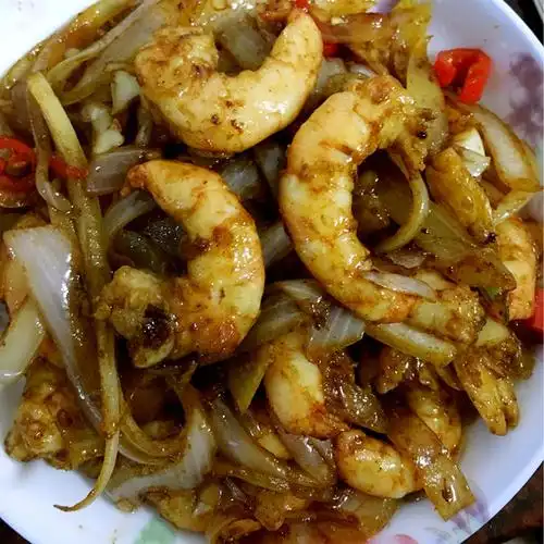 屎捞鱼做的洋葱炒虾仁