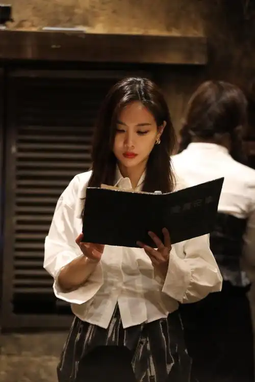 王霏霏超话01#密室大逃脱#"胆大"心细,认真解密.