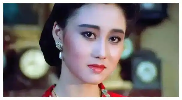 59岁利智近照曝光,老态像奶奶身材圆滚滚_李连杰_婚姻_生活