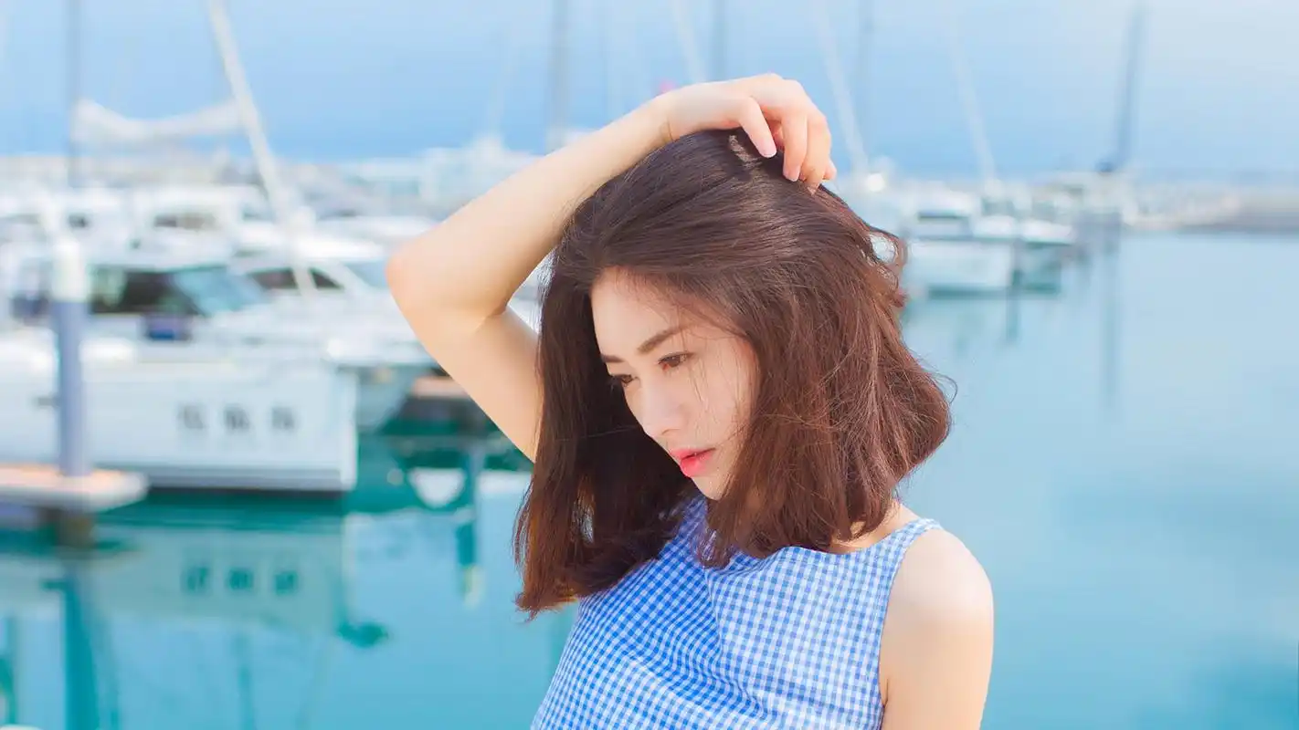 清纯美女夏日旅行电脑桌面壁纸精选高清大图预览1920x1080_美女壁纸