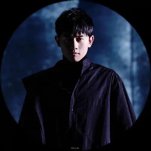 张杰超话#张杰新歌曾经如是##ellin style#张杰/精修/头像@张杰光影与