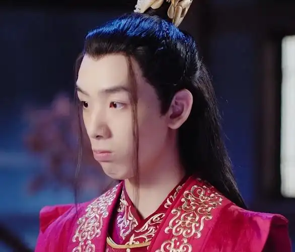 还有就是黄天崎这位演员,他