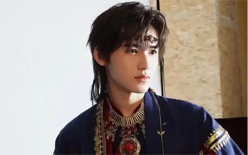 【宋亚轩】苗疆少年谁不爱!