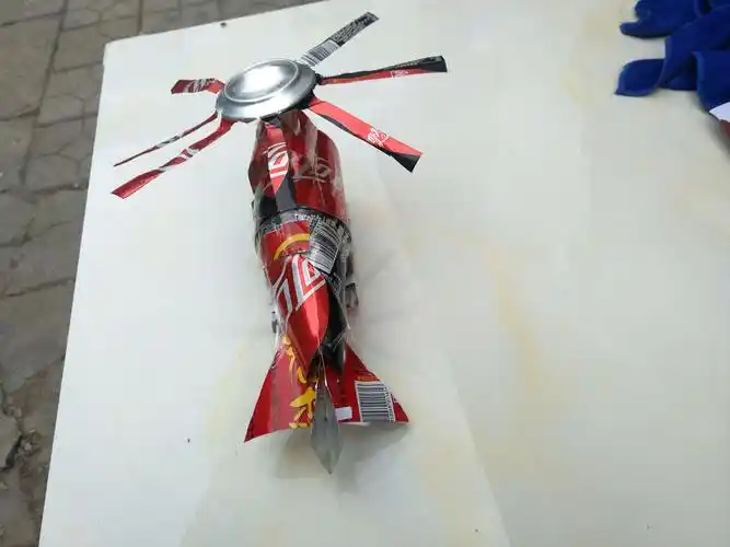 易拉罐做的飞机模型