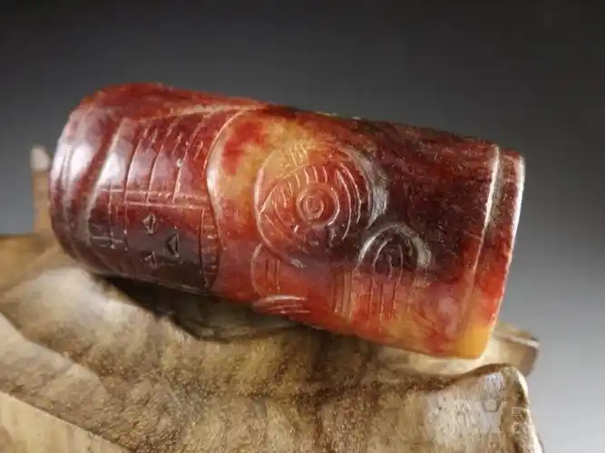 良渚文化时期.满红沁大玉勒子