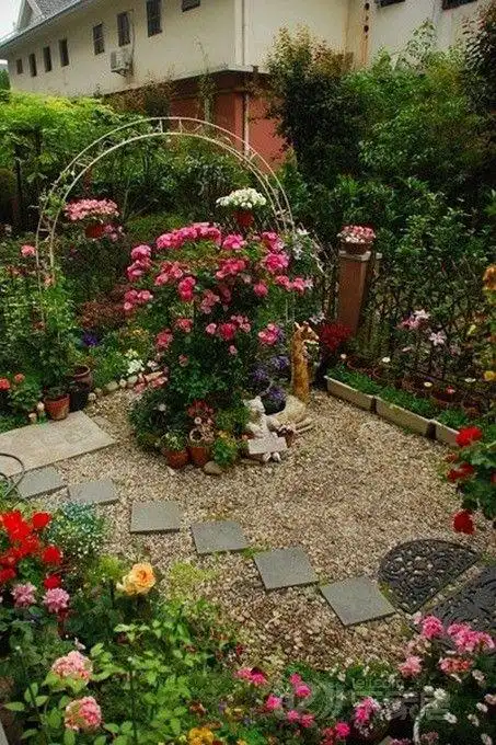 简约风格小花园装修图片