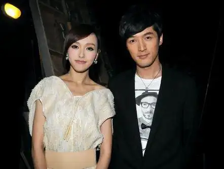 好朋友一生推!唐嫣上海话祝老乡胡歌生日快乐