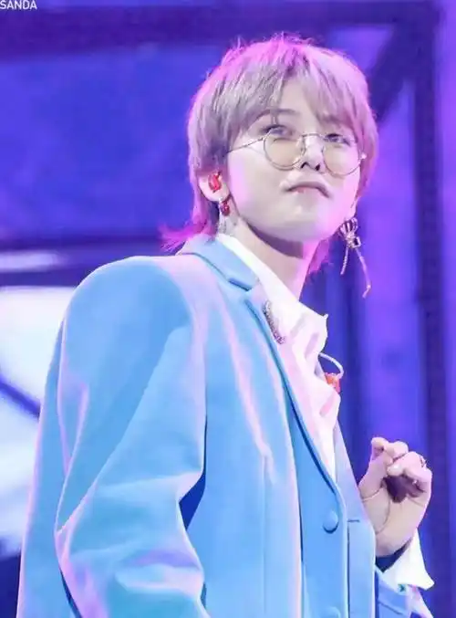 原创韩民男神权志龙回归日常穿搭仍成潮流男生看完也爱了