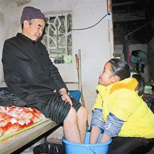 "爸爸在,家就在"