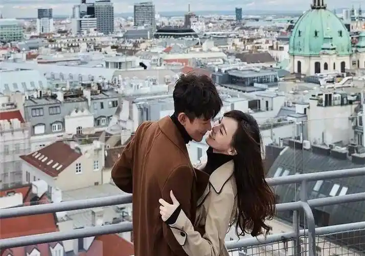 在娱乐圈,这一个复杂的生态圈当中,能有唐嫣和罗晋,这样非常清醒的人