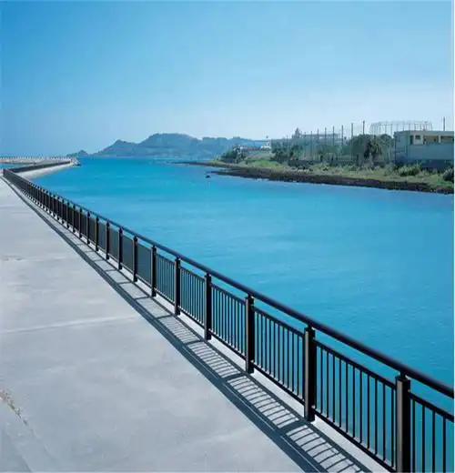 新力金属 安装方便 值得信赖 桥梁护栏 景观栏杆 河道栅栏 桥梁防撞