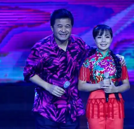 毕福剑与王二妮结婚绯闻 毕福剑的现任老婆照片