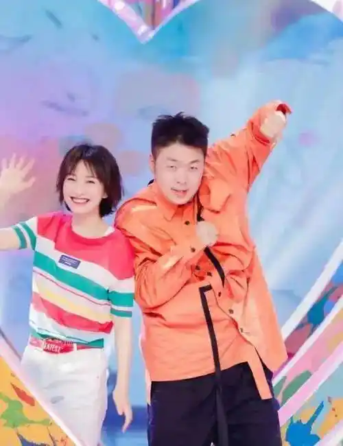 隐形富婆吴昕:身价上亿被潘玮柏分手,拒绝海涛成快本最大赢家_李易峰