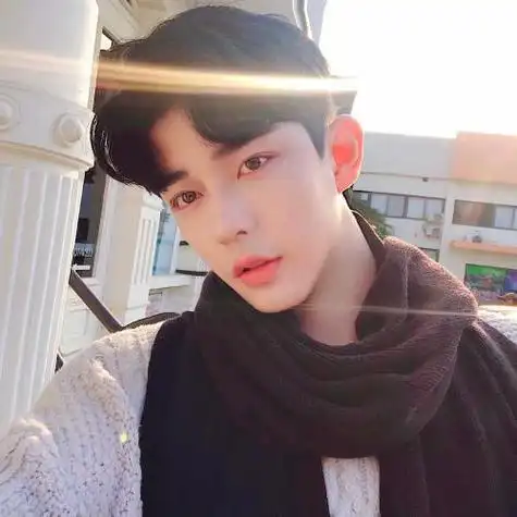 好看又帅气的真实帅哥头像生活照,希望你的日子里总有光-男生头像