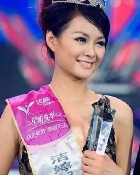 原创走过8年爱情长跑杜海涛却迟迟不娶沈梦辰沈梦辰到底图什么