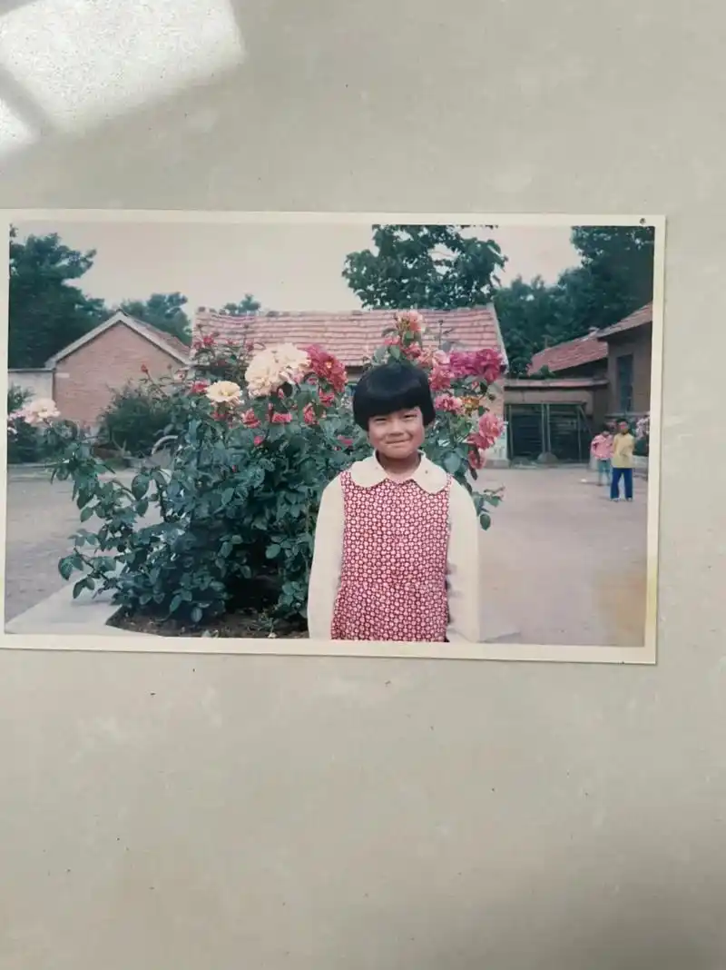 发了黄的老照片,美好的回忆#最珍贵的照片 #再也回不去的青春 - 抖音