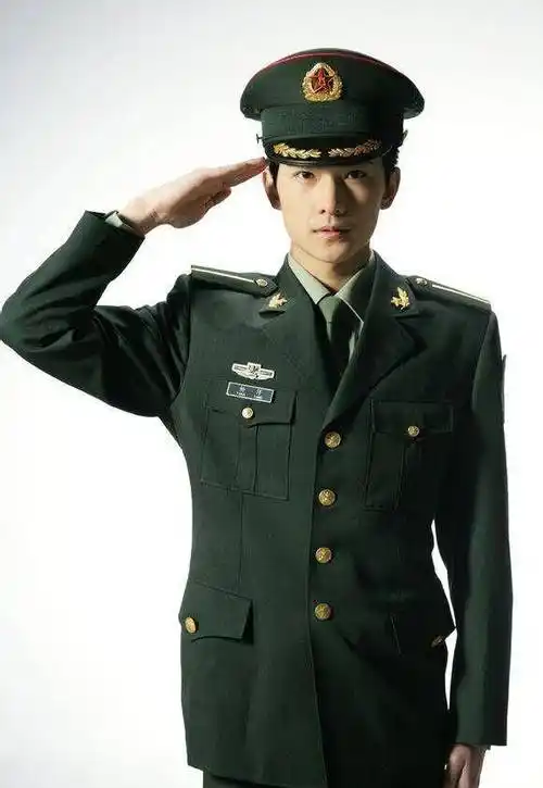 "钱掌柜"是军艺初代校草?