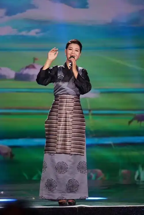 27—降央卓玛唱响[回声嘹亮]20170425