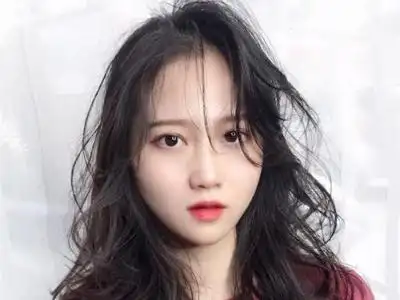 现在流行烫什么发型 层次烫发爆红朋友圈