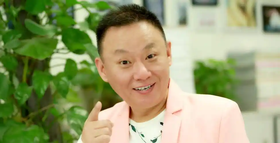 小品_赵霞_表演