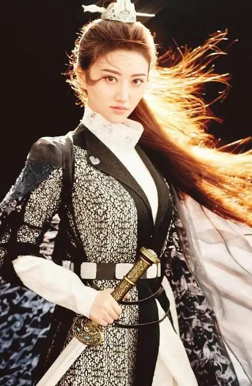 火王景甜的七个造型第三个最妖艳第五个最仙