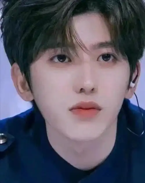 如今这把火烧到了内地艺人蔡徐坤身上,实锤了他与一位女士的谅解书