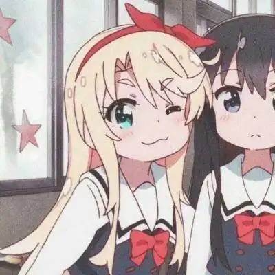 动漫闺蜜头像,可爱系的瞳孔里都是迩