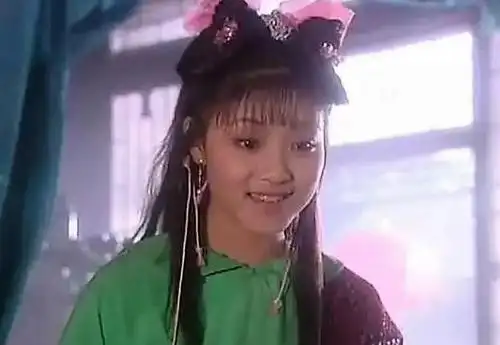 侍剑:《侠客行》里,长乐帮帮主的贴身丫鬟.