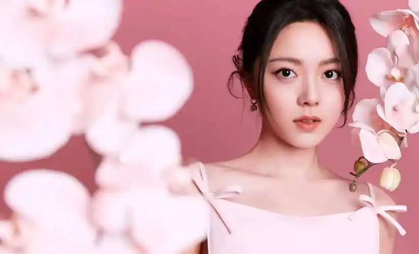 赵今麦系带粉裙 甜美娇嫩 如春日桃花 清新明媚_蝴蝶结_侵权_娱乐