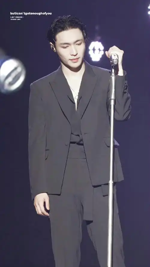 张艺兴演唱会#黑发船长好人一生平安@张艺兴#张艺兴唱跳第一