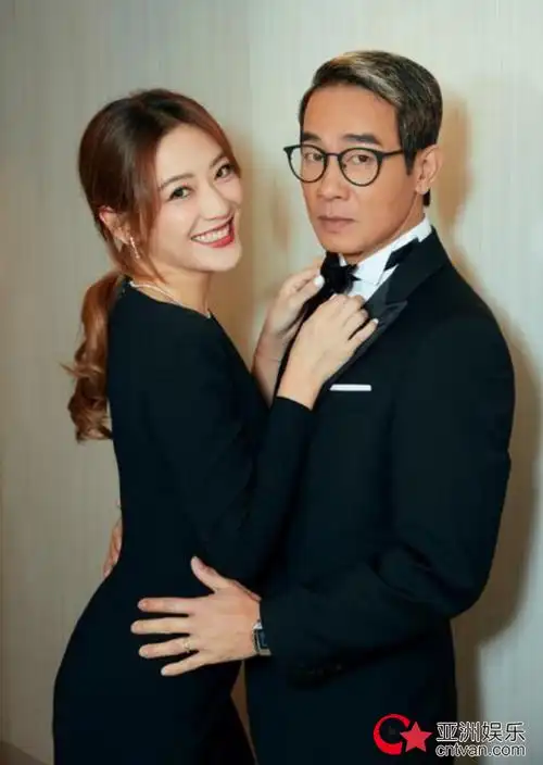 容祖儿曾乐彤出席品牌发布会 现场剧透演唱会新歌惊喜