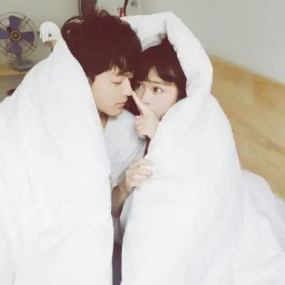 低调秀恩爱的情侣头像真人唯美甜蜜的情头高清微信头像大全