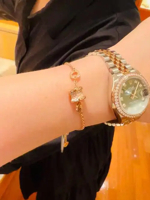 宝格丽小蛮腰手链