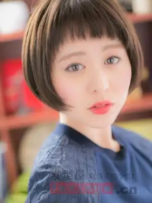 标签:清凉短发夏日发型圆脸短发圆髻发型圆脸型发型小美女短发