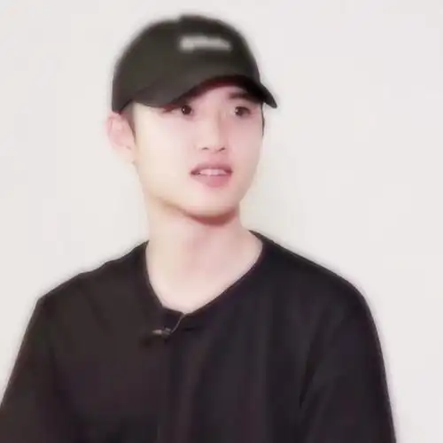 color9  2月10日 18:15   关注   都暻秀头像 exo 都暻秀 评论 收藏