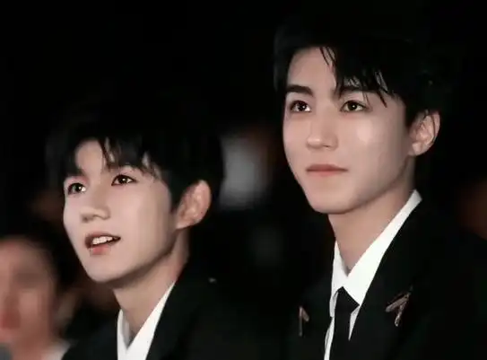 王俊凯谈恋爱了?绯闻女友曝光后,全网都不淡定了_王源刚_关系_消息