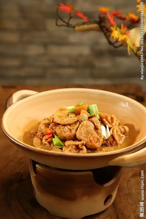 油豆腐烧肉摄影图__传统美食_餐饮美食_摄影图库_昵图网nipic.com