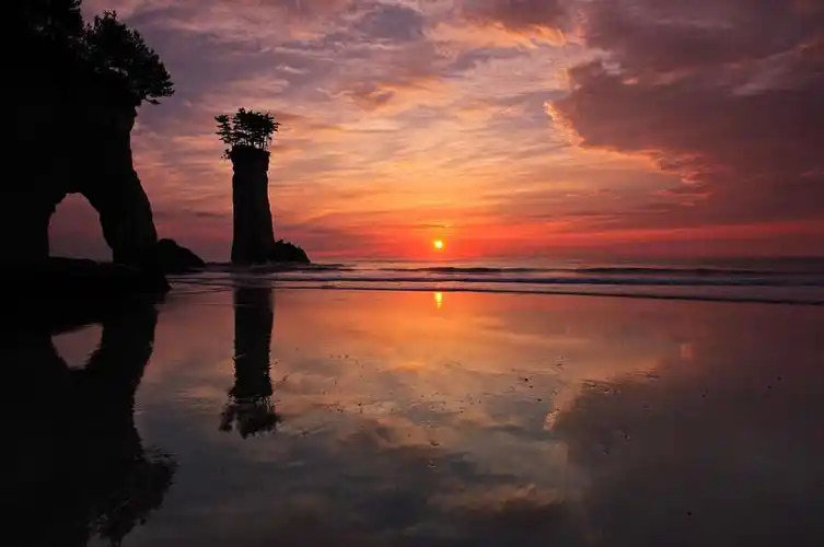 最后太阳高清桌面壁纸:宽屏:高清晰度:全屏