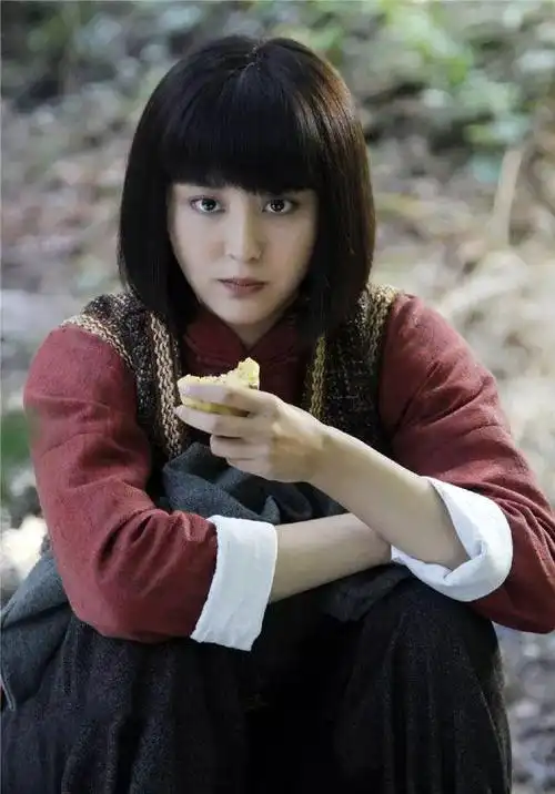 2016年《猎刃》   现在,甘露出道10年了,却没有任何绯闻,是难得的