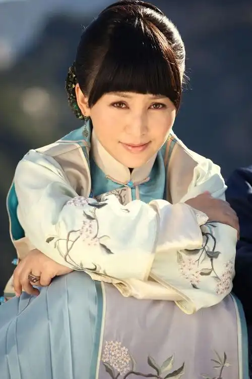 铁梨花四奶奶岳丽娜