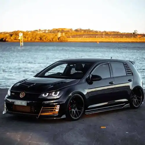 武装色霸气高尔夫mk7gti黑武士