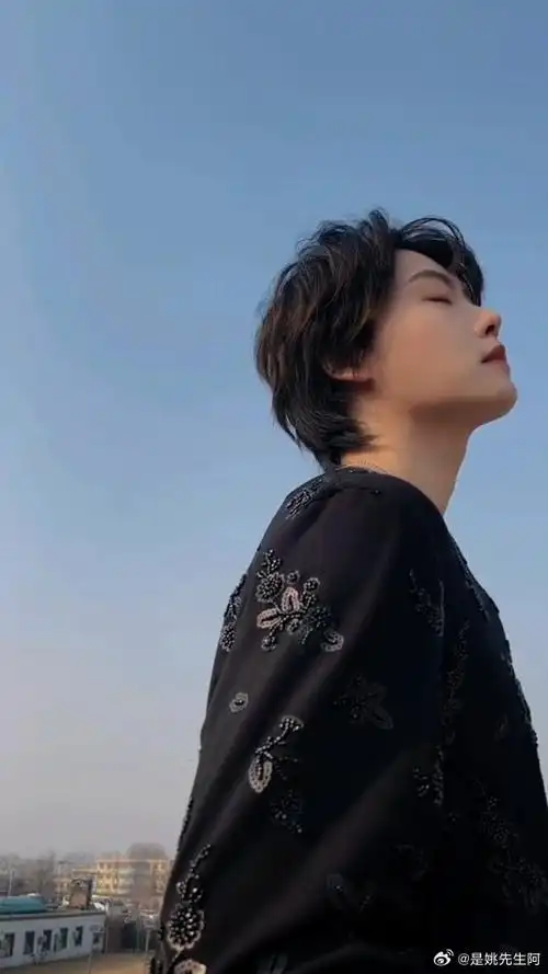 肖宇梁超话#向全世界安利肖宇梁##肖宇梁#今天吃粽