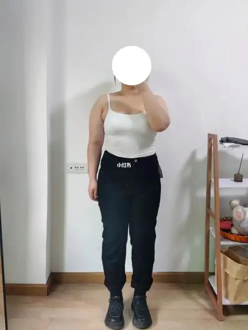 腰围83cm | 肚子100cm | 臀围102cm | 大腿围62cm | 小腿围40cm| 大