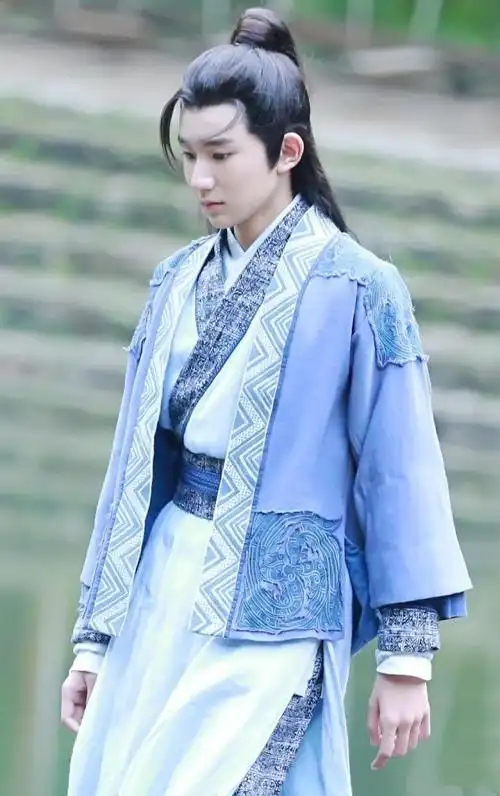 王源全新综艺预告来袭,古装造型吸睛,剧本台词是亮点